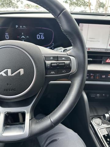 Photo of 2023 Ebony Black Kia Sportage