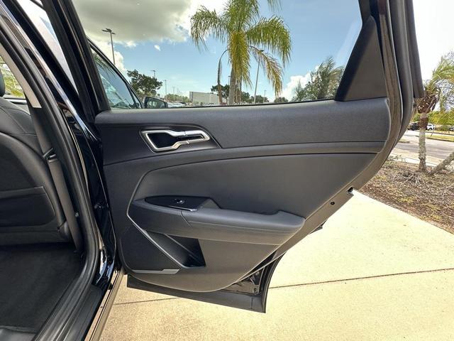 Photo of 2023 Ebony Black Kia Sportage