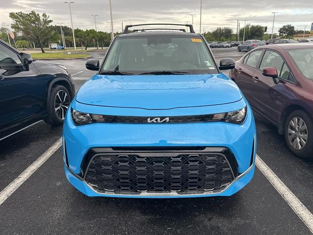 Photo of 2023 Surf Blue w/Black Roof Kia Soul