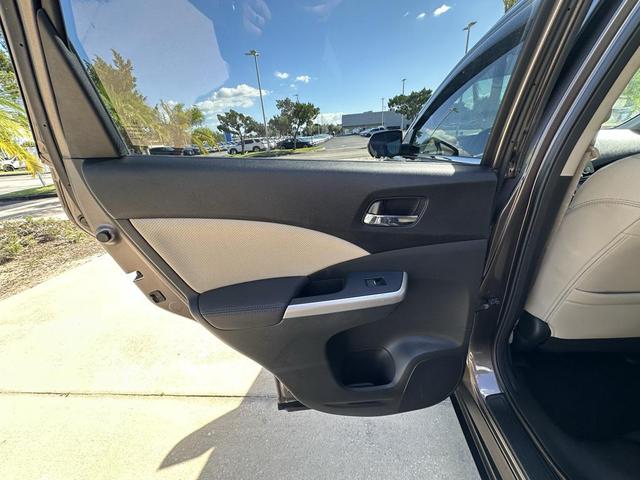 Photo of 2015 Gray Honda CR-V