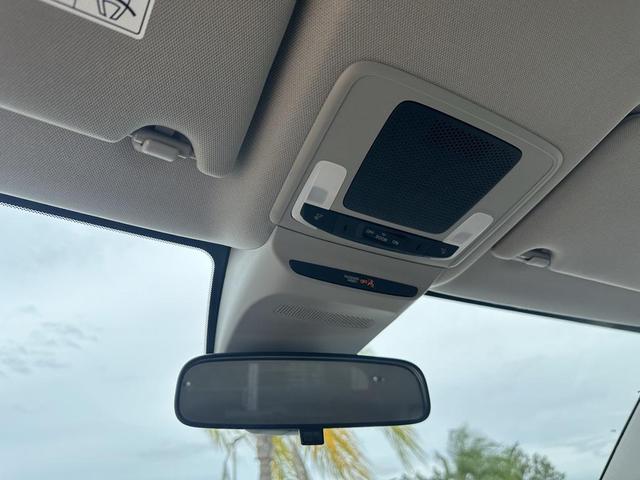 Photo of 2023 Platinum White Pearl Honda HR-V
