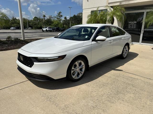 Photo of 2024 Platinum White Pearl Honda Accord