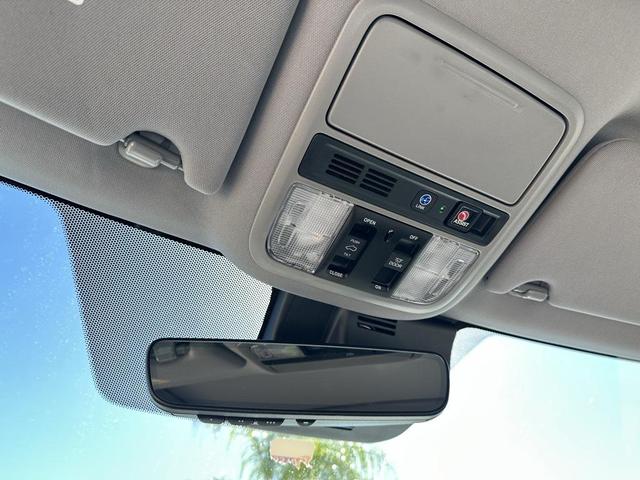Photo of 2022 Modern Steel Metallic Honda Pilot