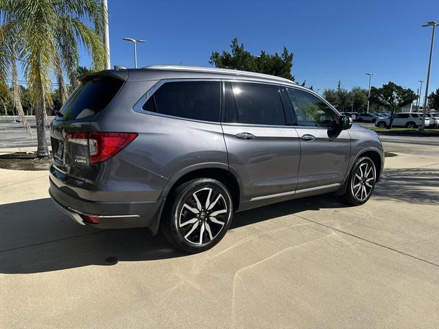 Photo of 2022 Modern Steel Metallic Honda Pilot