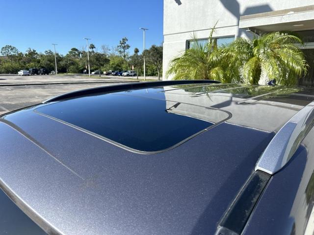 Photo of 2022 Modern Steel Metallic Honda Pilot