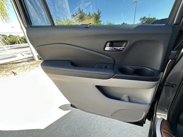Photo of 2022 Modern Steel Metallic Honda Pilot