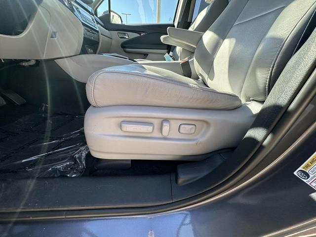 Photo of 2022 Modern Steel Metallic Honda Pilot