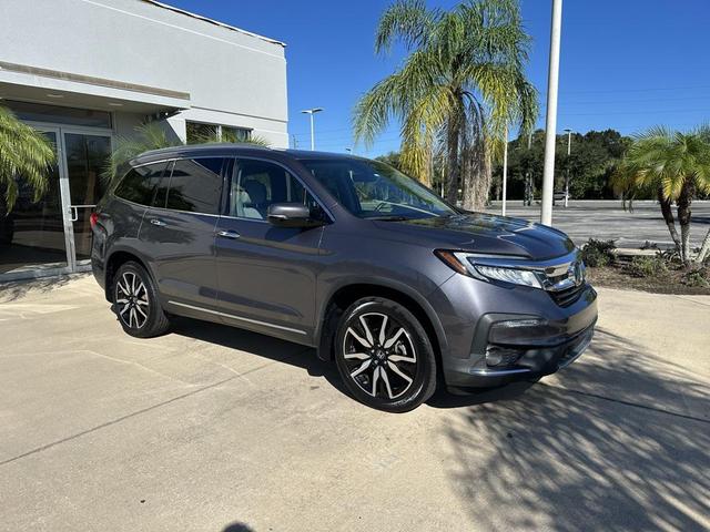 Photo of 2022 Modern Steel Metallic Honda Pilot