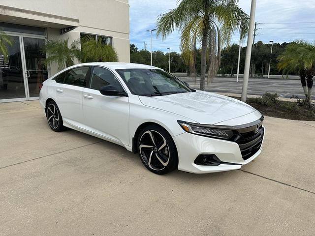 Photo of 2022 Platinum White Pearl Honda Accord