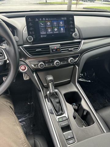 Photo of 2022 Platinum White Pearl Honda Accord
