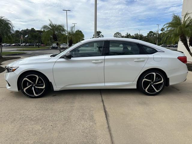 Photo of 2022 Platinum White Pearl Honda Accord