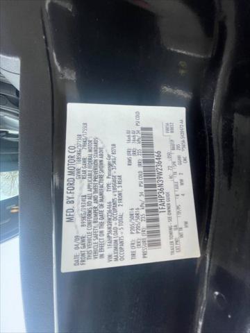 Photo of 2009 Ebony Clearcoat Ford Focus