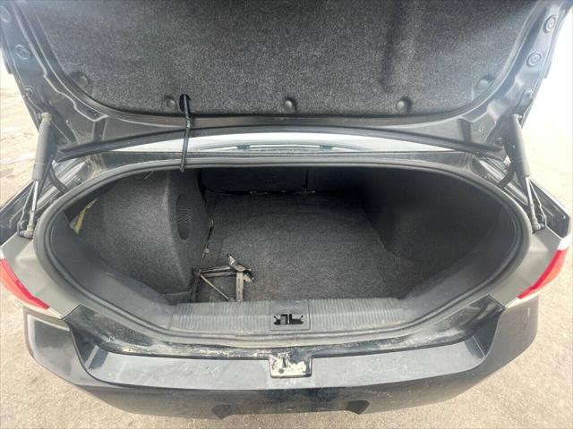 Photo of 2009 Ebony Clearcoat Ford Focus