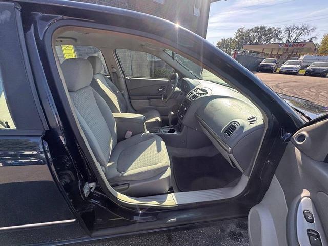 Photo of 2006 Laser Blue Metallic Chevrolet Malibu