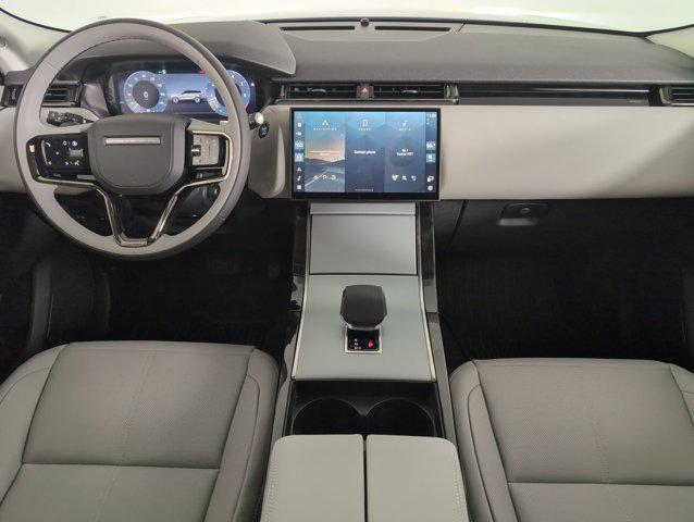 Photo of 2025 Varesine Blue Metallic Land Rover Range Rover Velar