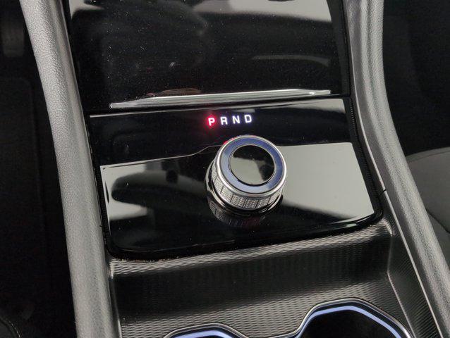 Photo of 2024 Diamond Black Crystal Pearlcoat Jeep Grand Cherokee L