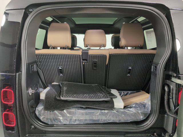 Photo of 2025 Pangea Green Metallic Land Rover Defender