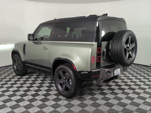 Photo of 2025 Pangea Green Metallic Land Rover Defender
