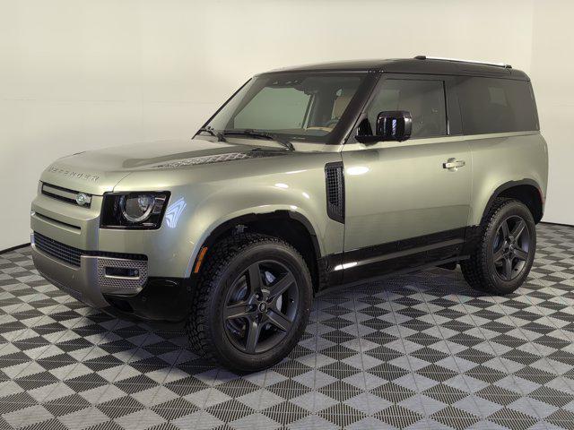 Photo of 2025 Pangea Green Metallic Land Rover Defender
