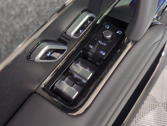 Photo of 2025 Santorini Black Metallic Land Rover Range Rover Sport