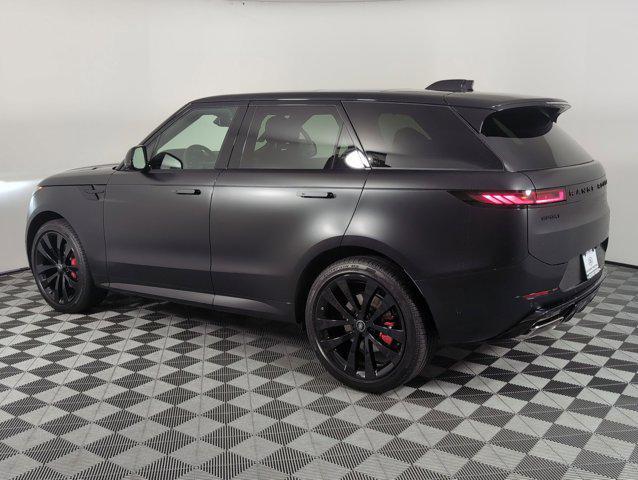 Photo of 2025 Santorini Black Metallic Land Rover Range Rover Sport