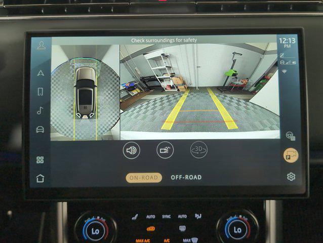 Photo of 2023 White Land Rover Range Rover