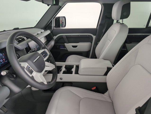 Photo of 2025 Fuji White Land Rover Defender