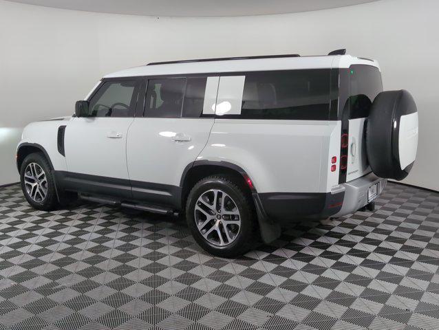 Photo of 2025 Fuji White Land Rover Defender