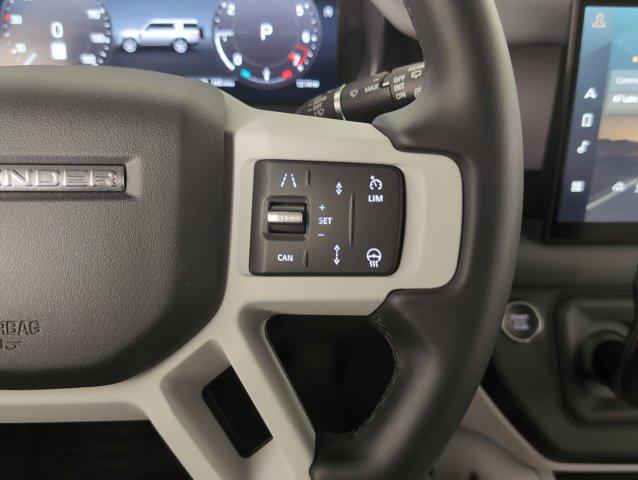 Photo of 2025 Fuji White Land Rover Defender
