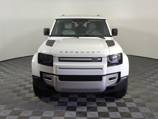 Photo of 2025 Fuji White Land Rover Defender