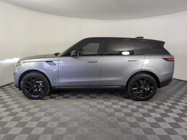 Photo of 2025 Eiger Grey Metallic Land Rover Range Rover Sport
