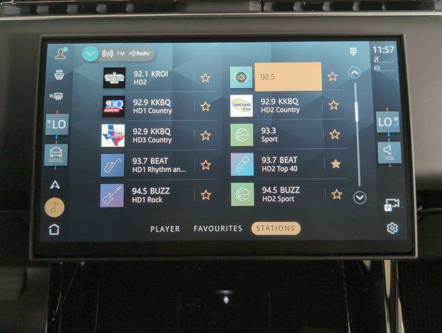 Photo of 2025 Fuji White Land Rover Range Rover Sport