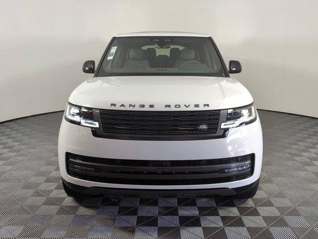 Photo of 2025 Fuji White Land Rover Range Rover