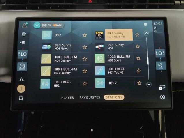 Photo of 2025 Santorini Black Metallic Land Rover Range Rover Sport