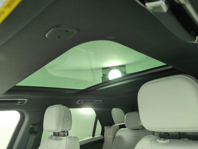 Photo of 2025 Santorini Black Metallic Land Rover Range Rover Sport