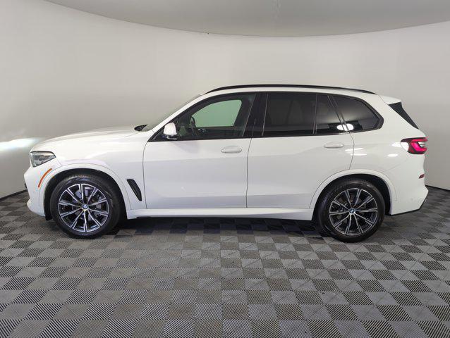 Photo of 2021 Alpine White BMW X5