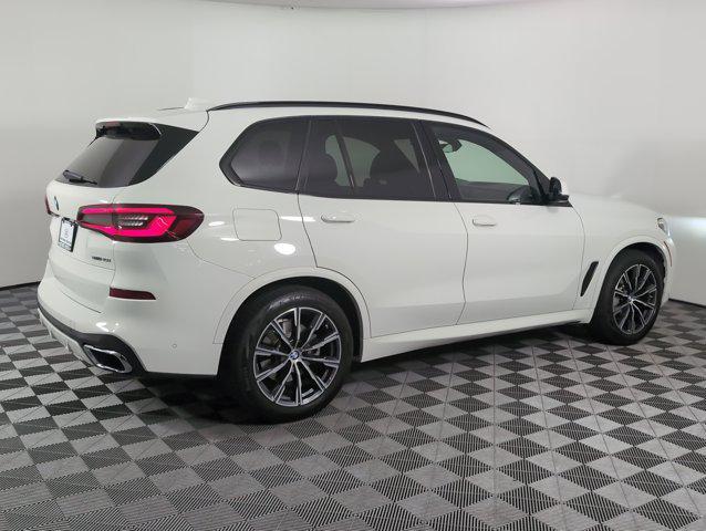 Photo of 2021 Alpine White BMW X5