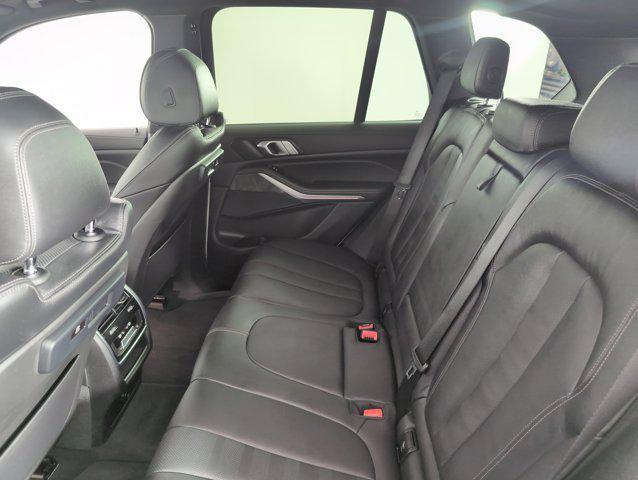 Photo of 2021 Alpine White BMW X5