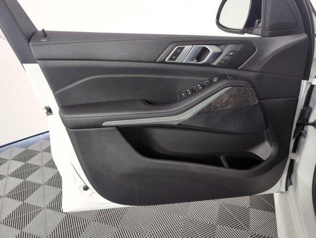Photo of 2021 Alpine White BMW X5