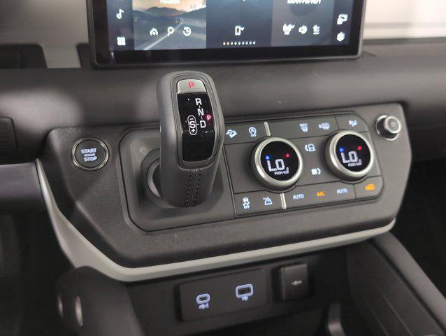 Photo of 2024 Fuji White Land Rover Defender