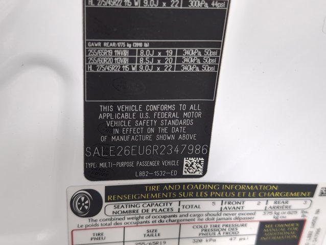 Photo of 2024 Fuji White Land Rover Defender