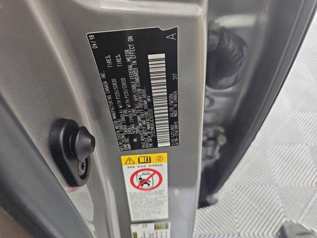 Photo of 2018 Gold Lexus RX 350