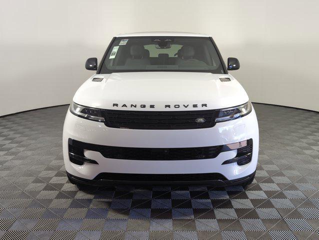 Photo of 2025 Fuji White Land Rover Range Rover Sport