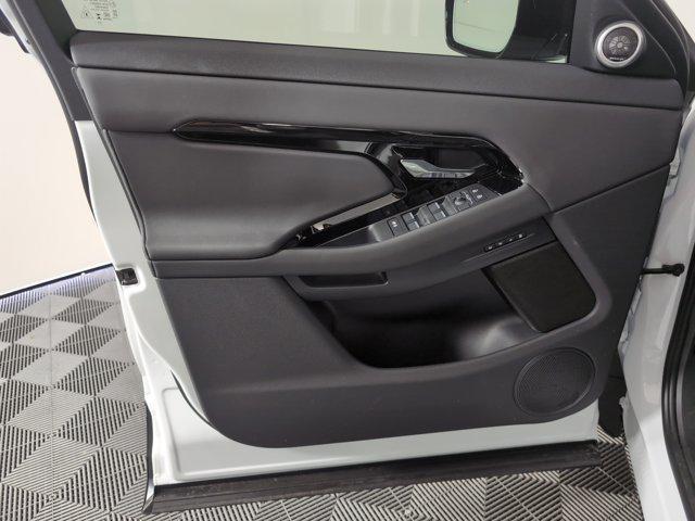 Photo of 2026 Fuji White Land Rover Range Rover Evoque