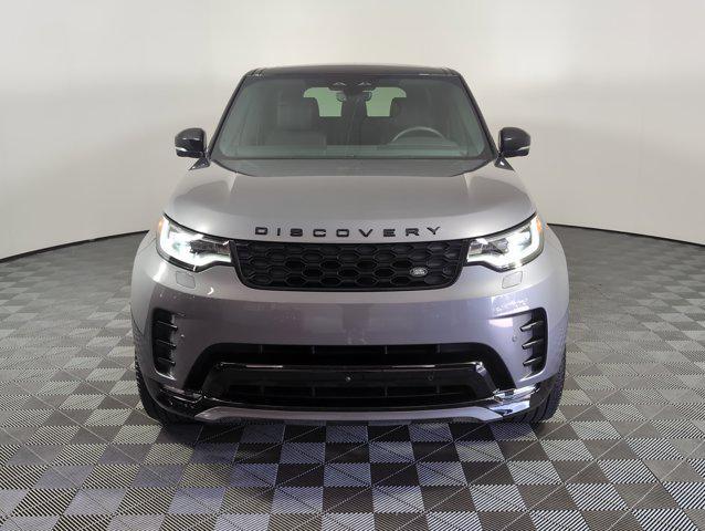 Photo of 2025 Eiger Grey Metallic Land Rover Discovery