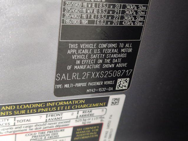 Photo of 2025 Eiger Grey Metallic Land Rover Discovery