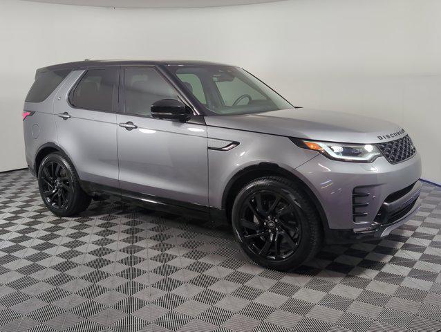 Photo of 2025 Eiger Grey Metallic Land Rover Discovery