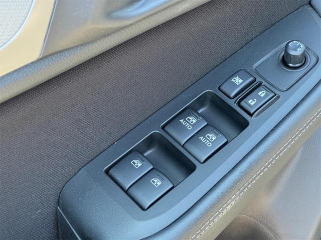 Photo of 2019 Crystal Black Silica Subaru Outback