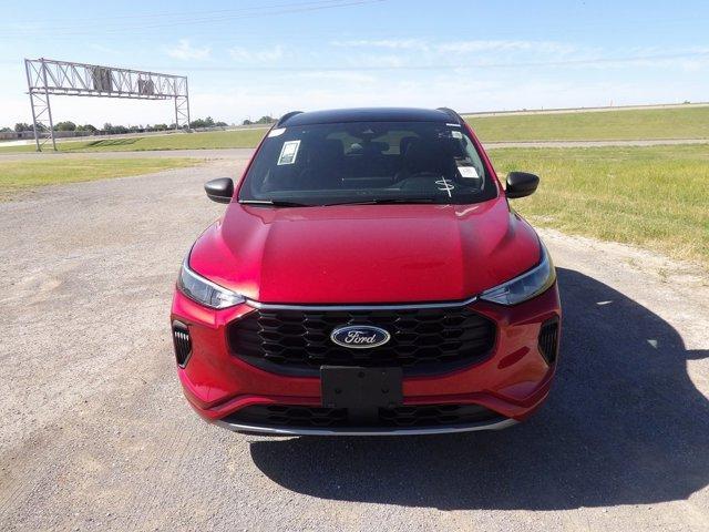 Photo of 2023 Rapid Red Metallic Tinted Clearcoat Ford Escape