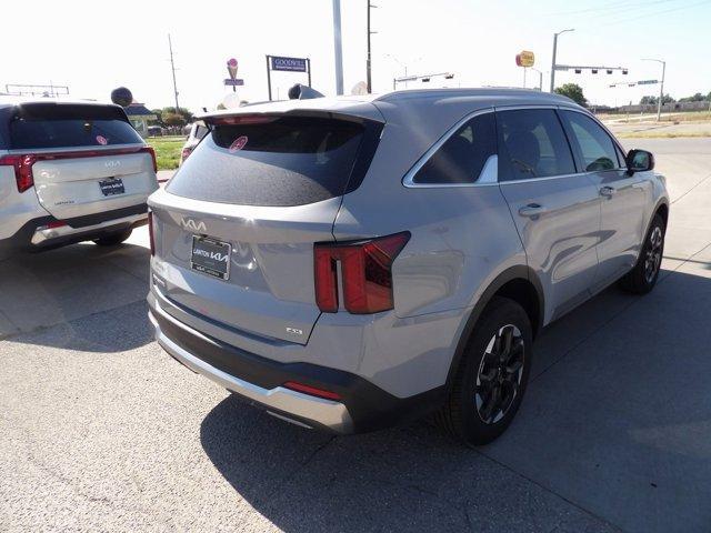 Photo of 2025 Wolf Gray Kia Sorento